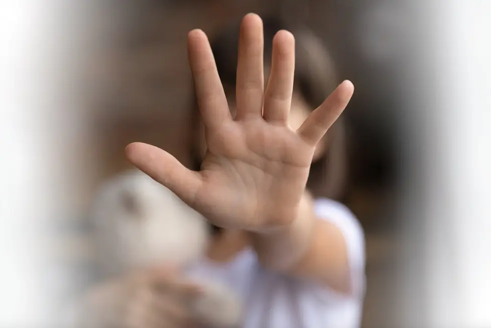 کودکآزاری و غفلت از کودک