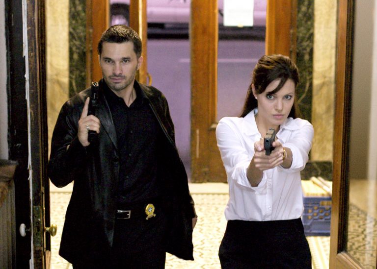فیلم گرفتن زندگی - Taking Lives 2004