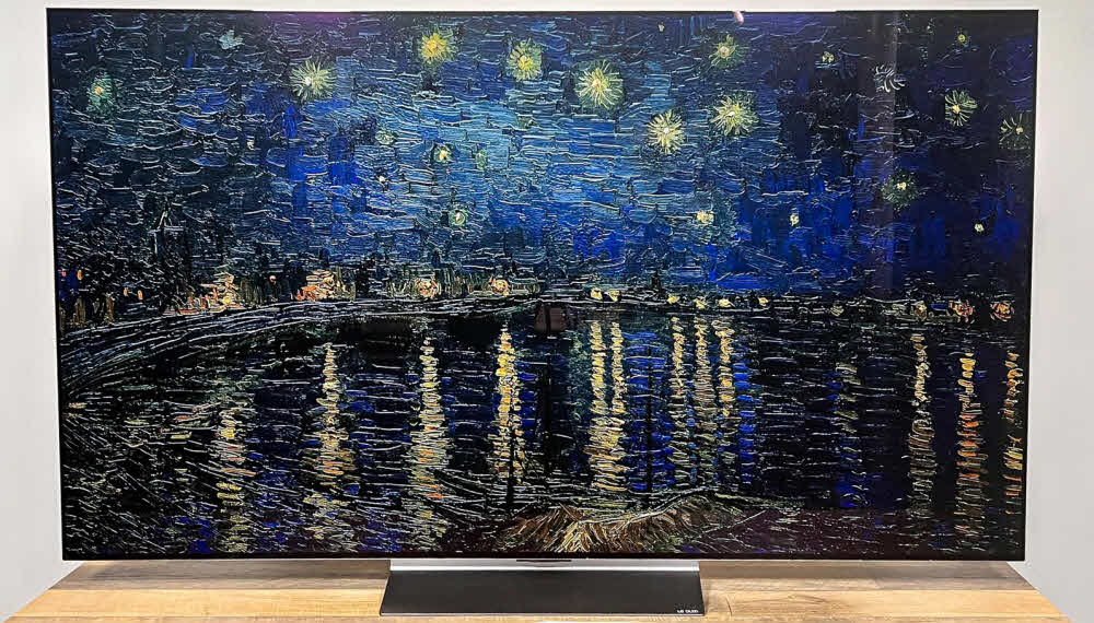 تلویزیون QLED در مقابل OLED در مقابل LED