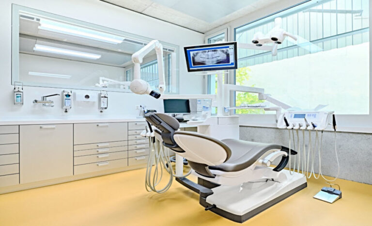 کلینیک دندانپزشکی شبانه روزی
