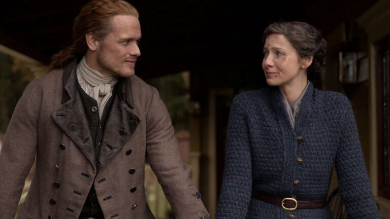 سریال غریبه یا Outlander