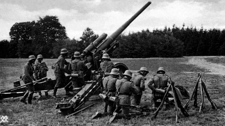 عجیب‌ترین سلاح‌های رایش سوم؛ از تفنگ خورشیدی تا توپ باد | The Strangest Weapons of the Third Reich – From Sun Gun to Wind Cannon