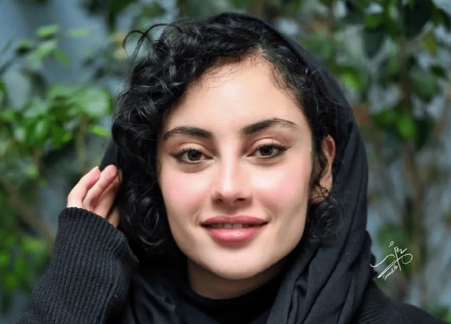 تزریق فیلر گونه و زاویه فک ترلان پروانه