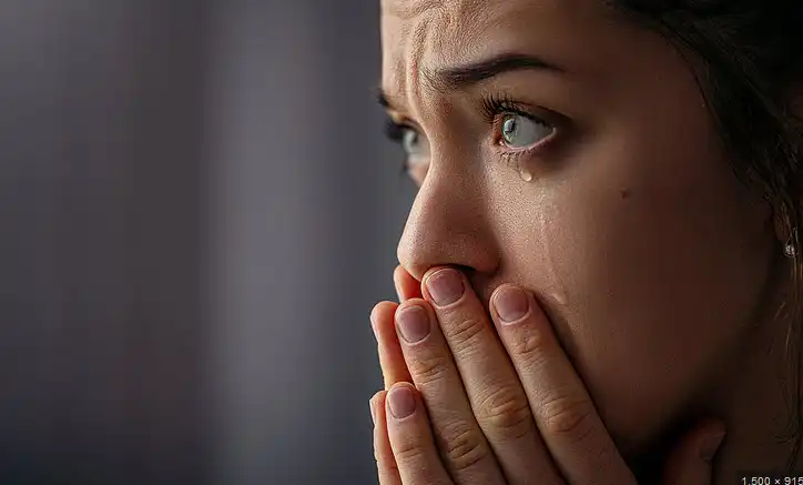 چرا برخی افراد بیش از دیگران موقع دیدن فیلم گریه می‌کنند؟