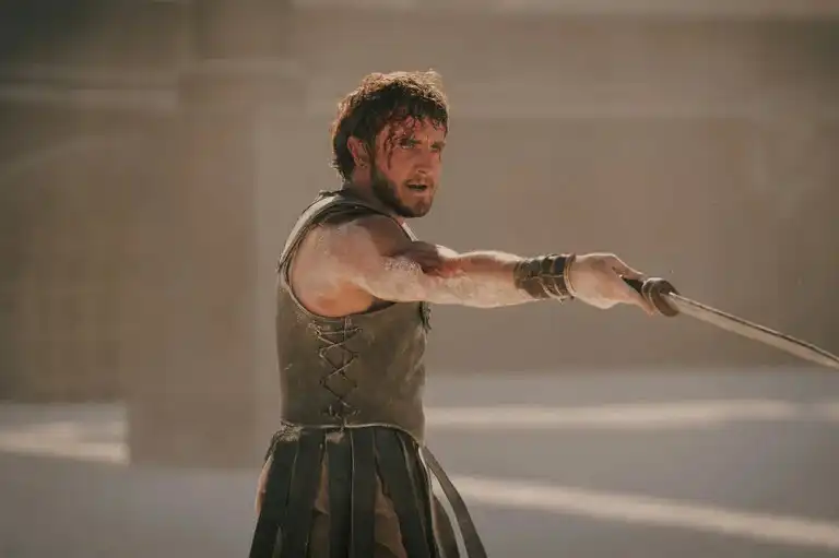 فیلم گلادیاتور ۲ - Gladiator 2 - معرفی و نقد و تحلیل | یک پزشک