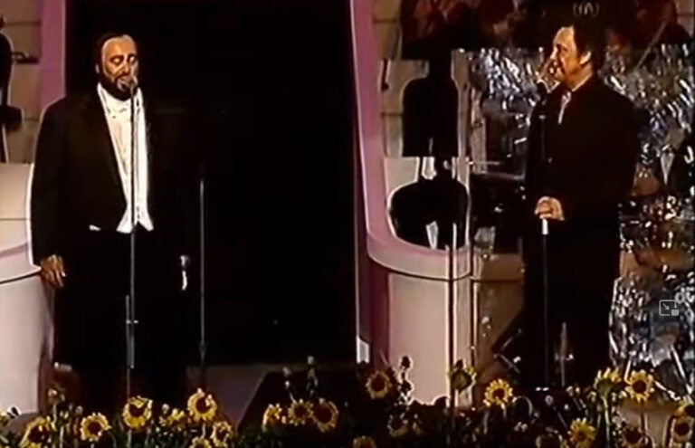 اجرای دو نفره‌ ترانه «Delilah» با صدای تام جونز و لوچیانو پاواروتی - یکی از لحظات ناب موسیقی
