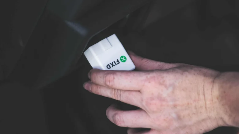 اسکنر بلوتوث OBD2 خودرو
