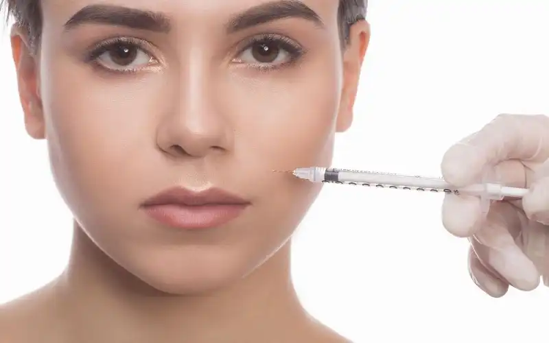 تزیق آنزیم برای از بین بردن ژل