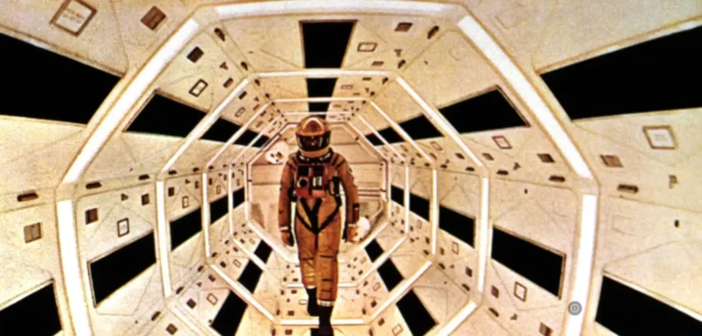 فیلم 2001 A Space Odyssey (۲۰۰۱: یک ادیسه فضایی | 1968)
