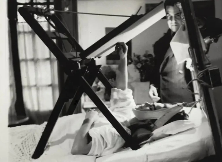 چگونه بیماری، رنج و هنر، زندگی فریدا کالو را شکل داد؟ | How Illness, Pain, and Art Shaped Frida Kahlo’s Life